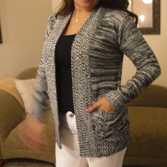 Ambiance Sweaters - Ambiance gray sweater/cardigan in women